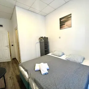  Проживание в семье Aradi With Private Bathroom In The Centre