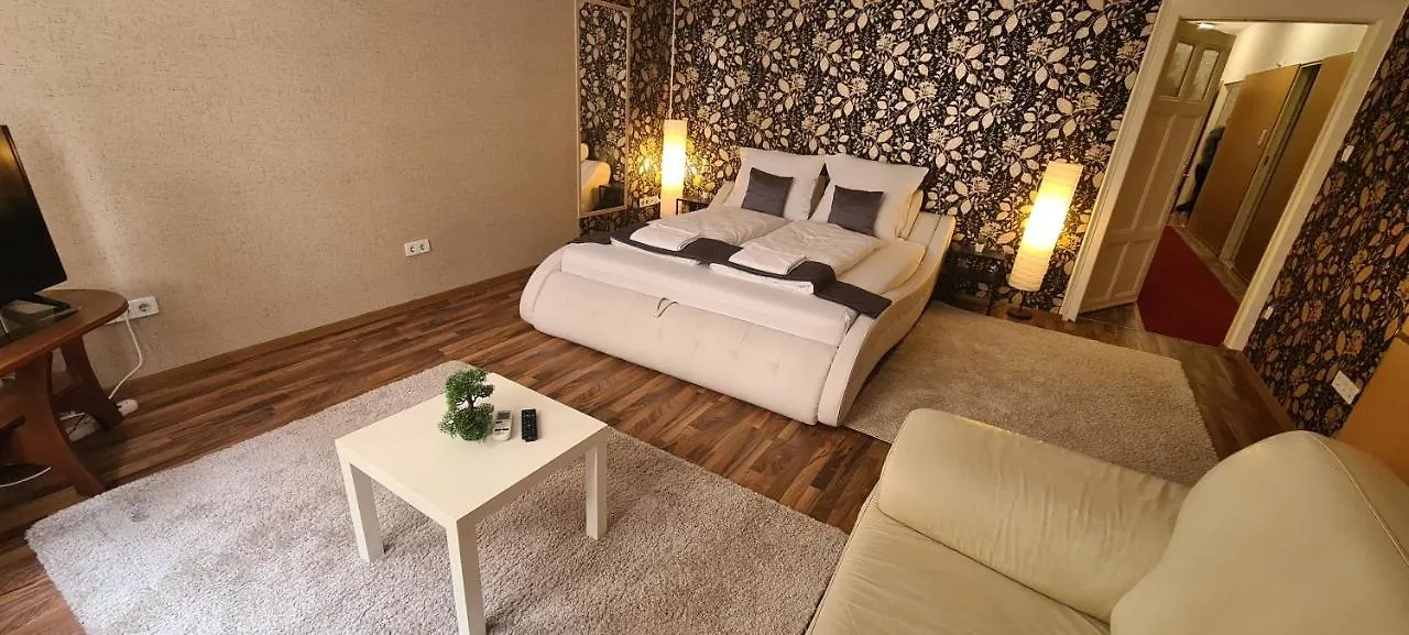 Elegant Apartment In The Hearth Of Budapest